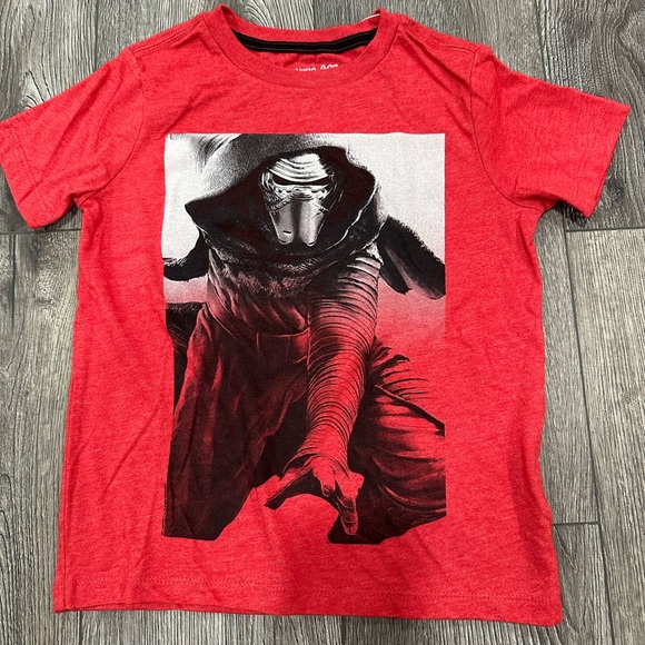 Old Navy Other - Old Navy Red Kylo Ren Star Wars Collectabilitees T-Shirt, Size XS
